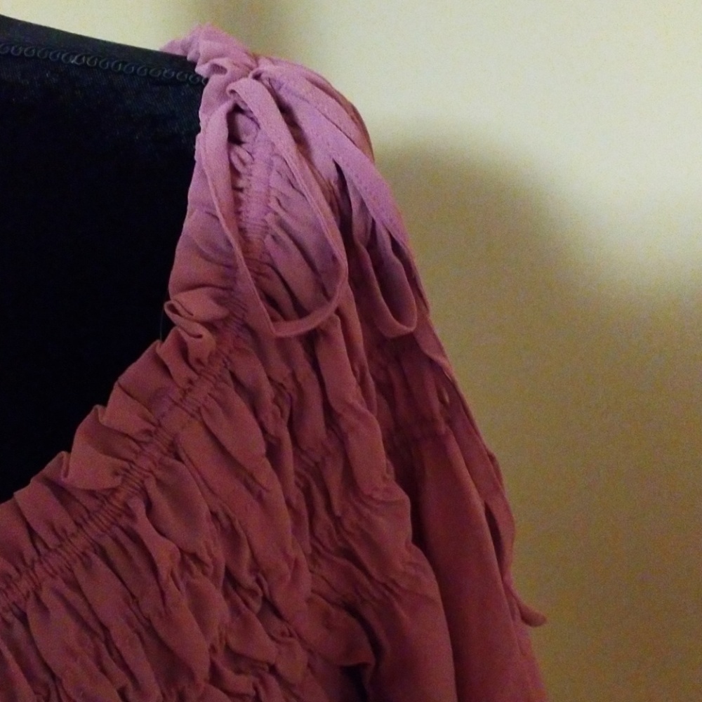 ♥️Plus Size Off Shoulder Ruffled Blouse Top - Picture 5 of 8